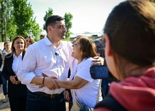 Pro-EU or pro-Trump? Romania faces decisive choice in vote