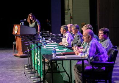 Hunters Commended for Cooperation at CWD Meeting