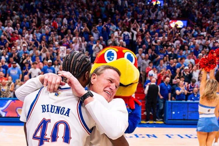 KU MBB vs Arizona 2-6-26--Flroy Bidunga and Bill Self hug
