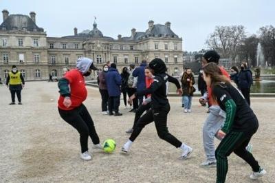 France's Senate backs move to ban headscarf in sport