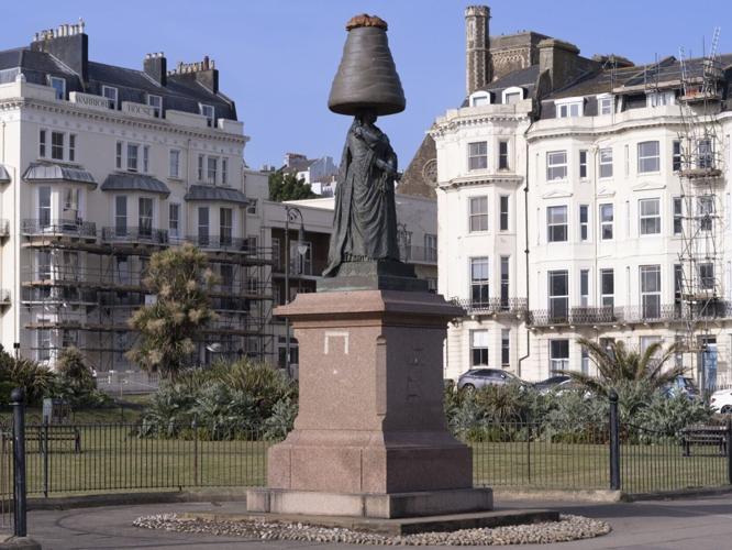 Prankster places giant Walnut Whip on statue of Queen Victoria