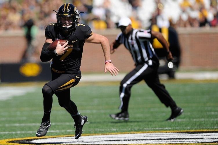 Mauk runs the ball (copy)