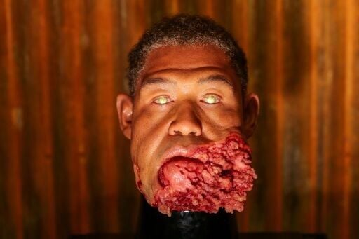 With a very realistic replica of Omar Benson Miller's face (who plays Cornbread in 'Sinners'), makeup artist Mike Fontaine notes the work around the mouth area and the nonexistent jaw that has been replaced by what looks like a mass of raw flesh