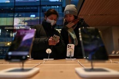 Apple adds lower-price iPhone 16e to line-up