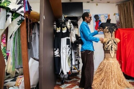 Gabonese fashion designer Chouchou Lazare picked up an achievement award in Paris at last week's Fashion Annual Show