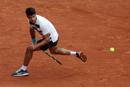 Alcaraz, Sinner win Roland Garros openers, Swiatek makes strong start