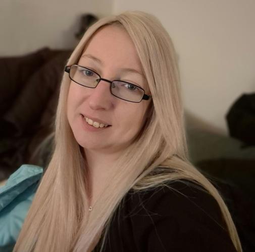 Mum says hairdresser “saved her life” – after they found cancer lump on her head