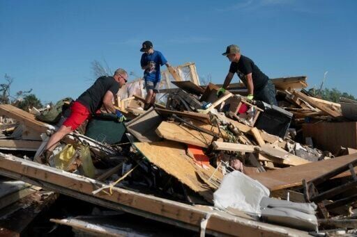 Severe storms, tornadoes kill more than 25 in south-central US