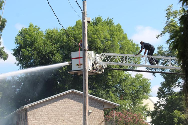 Selma firefighters battle blaze at abandoned house on Selma Avenue