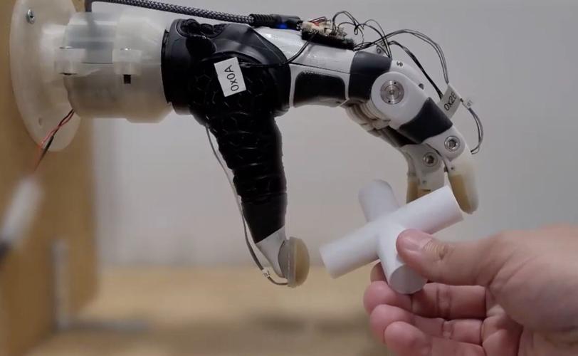 Bionic hand given AI “mind of its own” to make life easier for amputees
