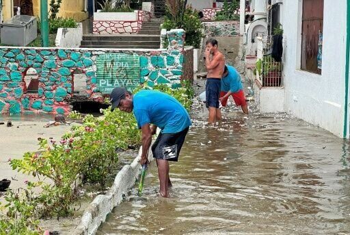 Two dead in Mexico as Hurricane Erick moves on from Mexican coast