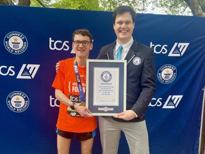 Teen becomes youngest ever to run London Marathon barefoot