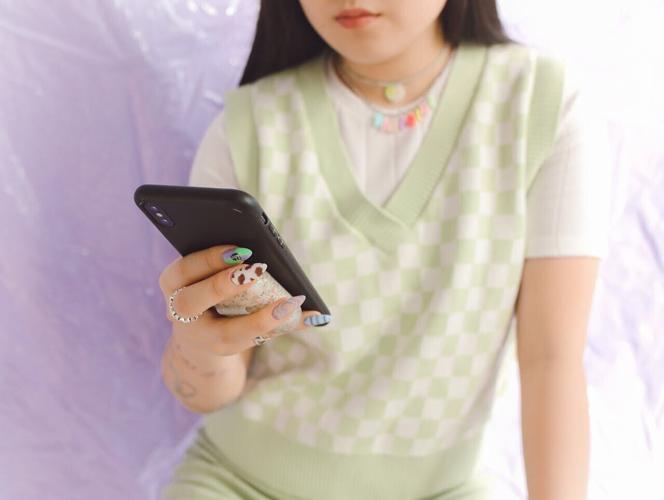 pexels-polina-tankilevitch-6988687