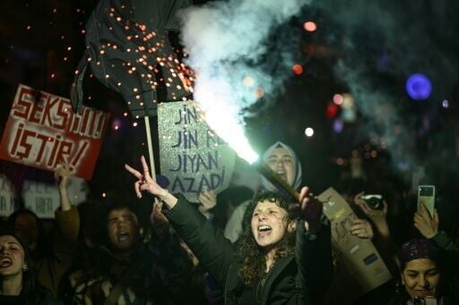 'Women, Life, Freedom': woman also marched in Istanbul and other Turkish cities