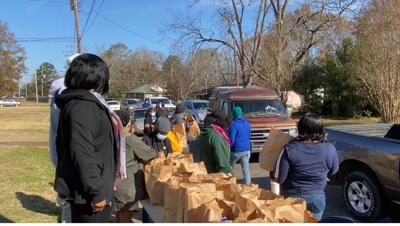 Temple Gate feeds the needy on their Sabbath