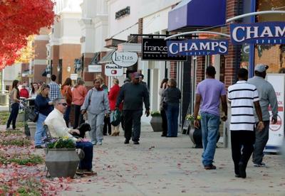 Which stores and restaurants in Alabama will be open on Thanksgiving?