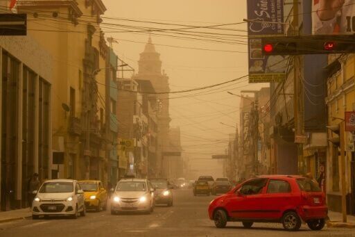 Sand and dust storm sweeps across southern Peru
