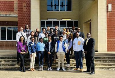 Zickeyous Byrd with students