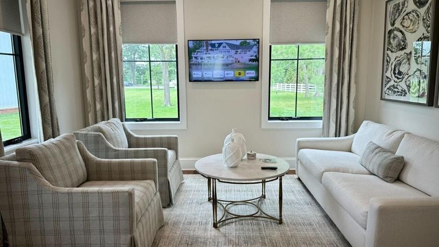 The Oaks’ Cottage Living Room