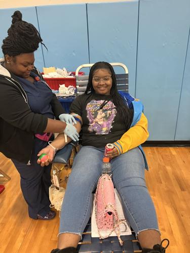 Selma high hosts blood drive, photo gallery