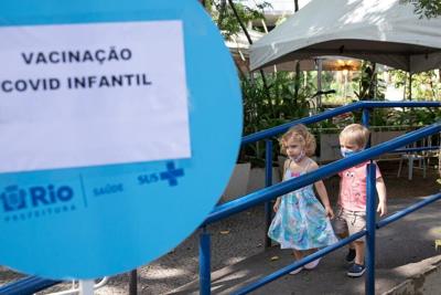Business leaders and community groups across Brazil stepped in to counter the government's anti-vaccine messaging and to help develop and distribute vaccines.