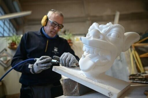 Restoring Milan's Duomo, one statue at a time