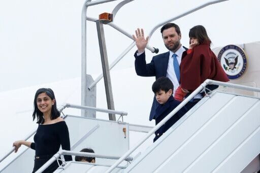 Macron vows at summit France to 'deliver' on AI acceleration