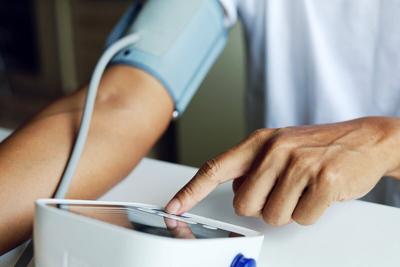 Cash Bribes Don't Help Lower High Blood Pressure, Study Finds