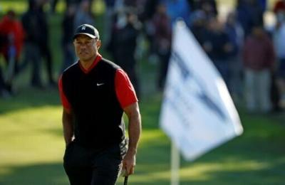 Tiger Woods has surgery for ruptured Achilles tendon