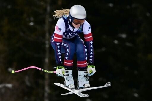 Lindsey Vonn completed her first training run for the women's downhill in a key test of her ruptured knee ligaments