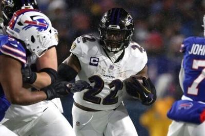 Henry agrees record $30 million extension with Ravens