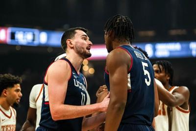 Alex Karaban has huge game in return, No. 25 UConn tops Texas