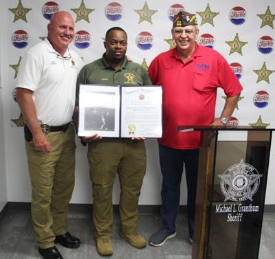 Deputy Willie Calhoun Jr. receives national law enforcement award from VFW