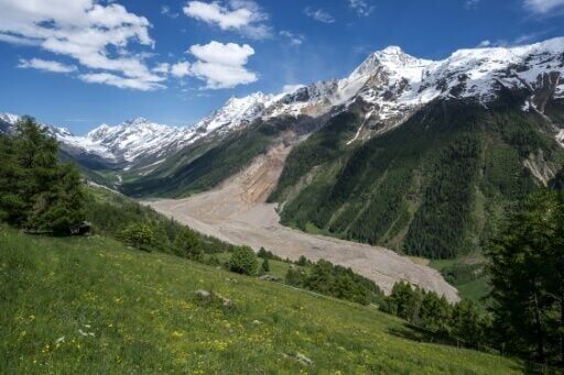 Swiss glacier collapse could cost huge sums: insurers