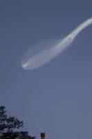 Stunning ‘tadpole’ shape forms in sky during SpaceX launch