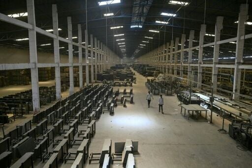 Hundreds of ceramics manufacturing plants in India have shut down due to an energy crunch caused by the Middle East war