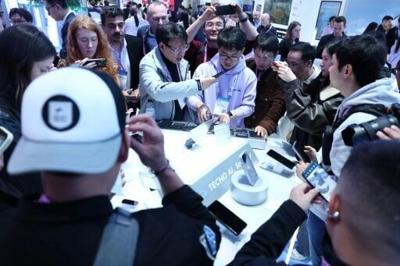 Devices with all the latest bells and whistles abound at the Mobile World Congress in Barcelona, but some people just want an old, reliable phone