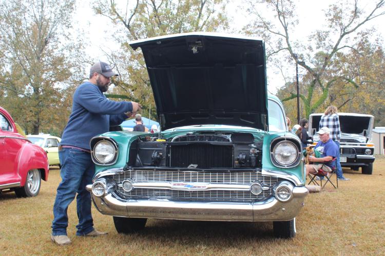Dallas County Tractor Show treks through Orrville on Saturday, photo