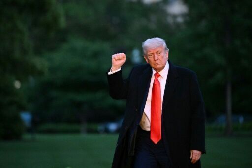 Stock markets fall as Trump threatens tariffs on EU, Apple