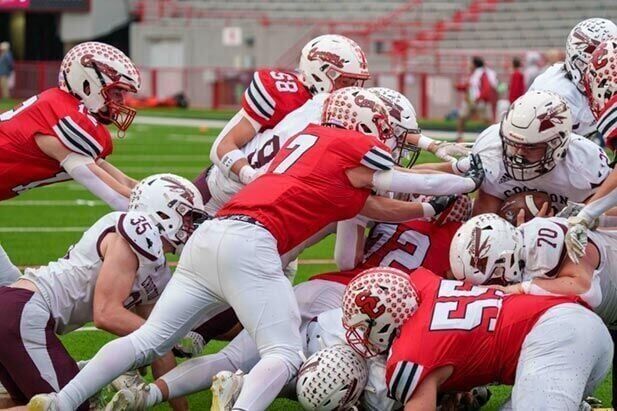 STATE FOOTBALL FINALS - Crofton vs Sandy Creek