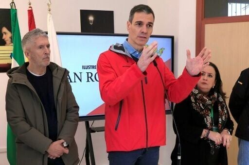 Prime Minister Pedro Sanchez visited a frontline coordination post in the province of Cadiz