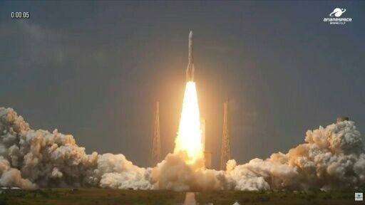 Ariane 6 lifts off from Kourou with 32 satellites for Amazon Leo