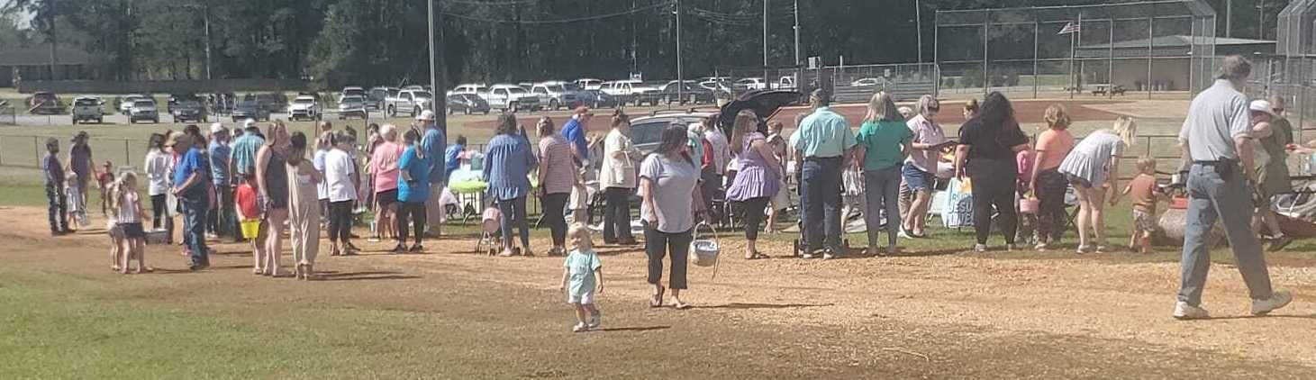 Dallas County churches gather for community Easter egg hunt