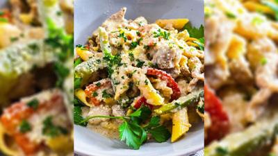 Crockpot Philly Cheesesteak Pasta