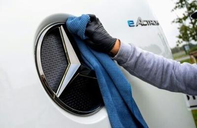 Amazon orders 200 Mercedes-Benz electric trucks