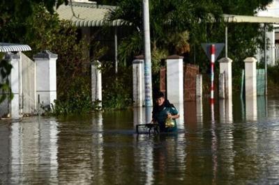 Deadly flooding inundated thousands of homes in Vietnam's Lam Dong province in what authorities say is a record-breaking year of natural disasters.