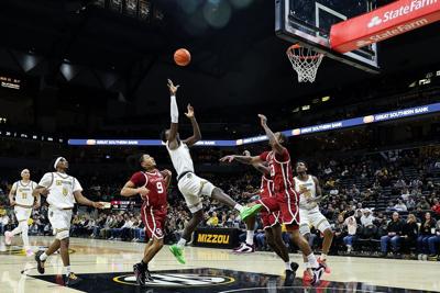 Missouri guard Mark Mitchell attempts two-point shot (copy)