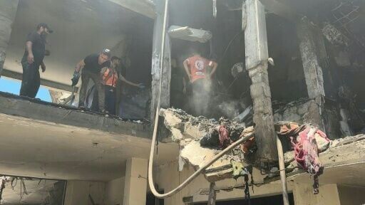 27 killed as Israeli army opens fire near Gaza aid point