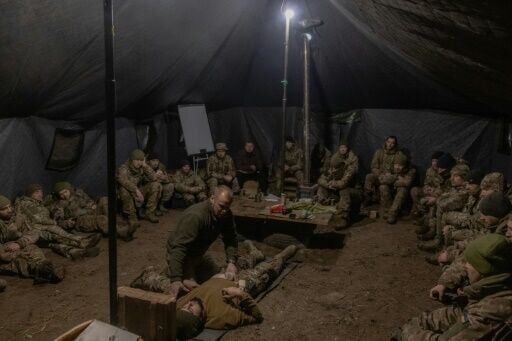 Desertions spark panic, and pardons, in Ukraine's army