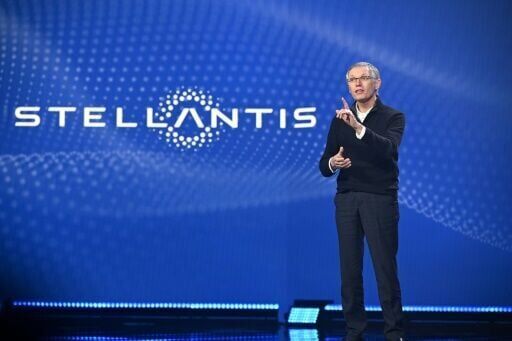Stellantis CEO Tavares pushed out as profit slumps